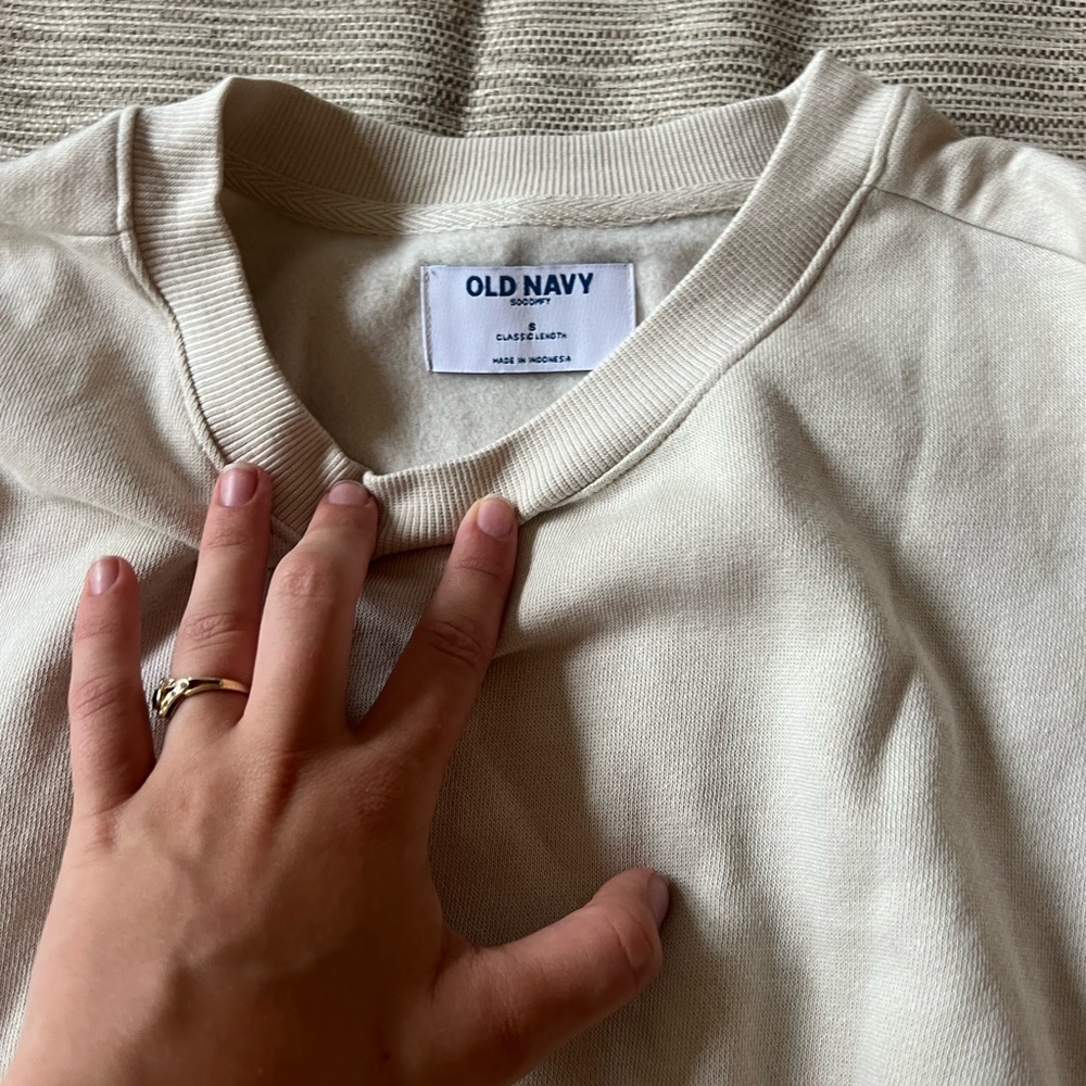 Old Navy Beige Pullover